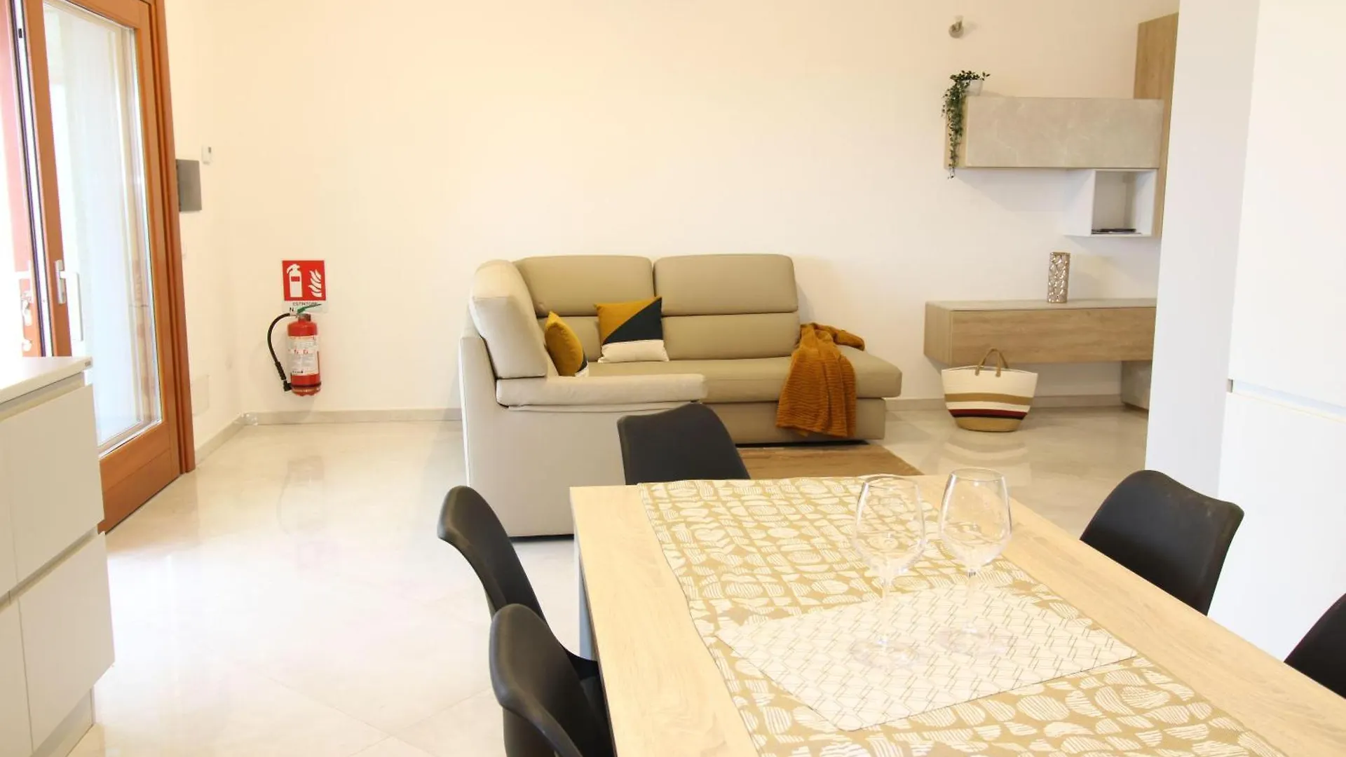 La-Dolce-Vita-Holiday-Home La Caletta 0*,